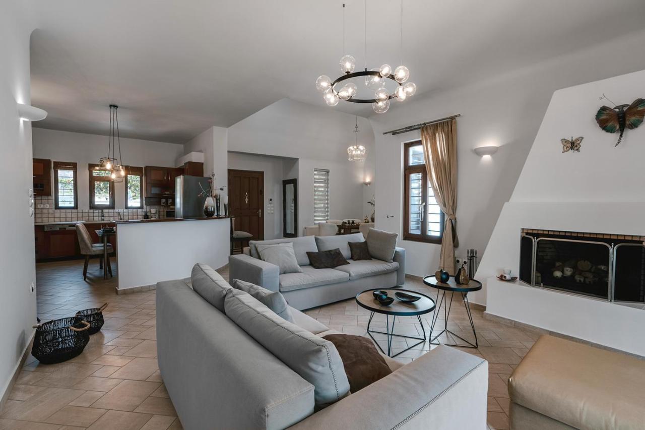 Echo Villa Fira  Extérieur photo